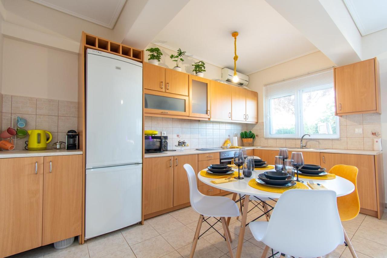Yelayellow House Near To Airport, Rafina Port And Metropolitan Expo Artemida  Exterior photo